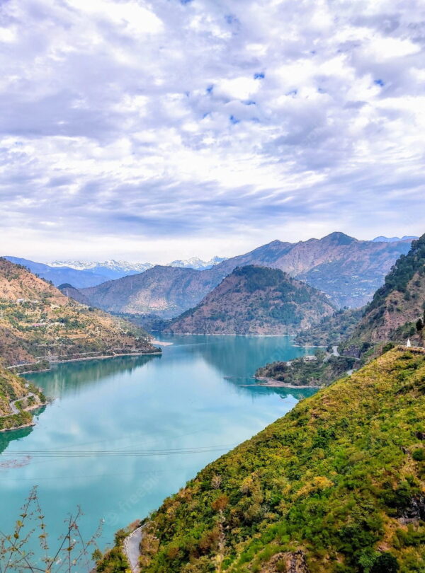 Dalhousie-Chamera-Lake.jpg